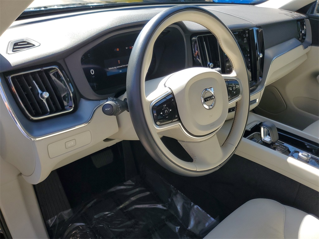 used 2023 Volvo XC60 car, priced at $30,995