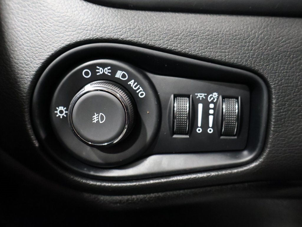used 2023 Jeep Renegade car, priced at $22,428