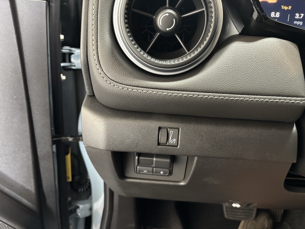 new 2025 Chevrolet Colorado car, priced at $39,924