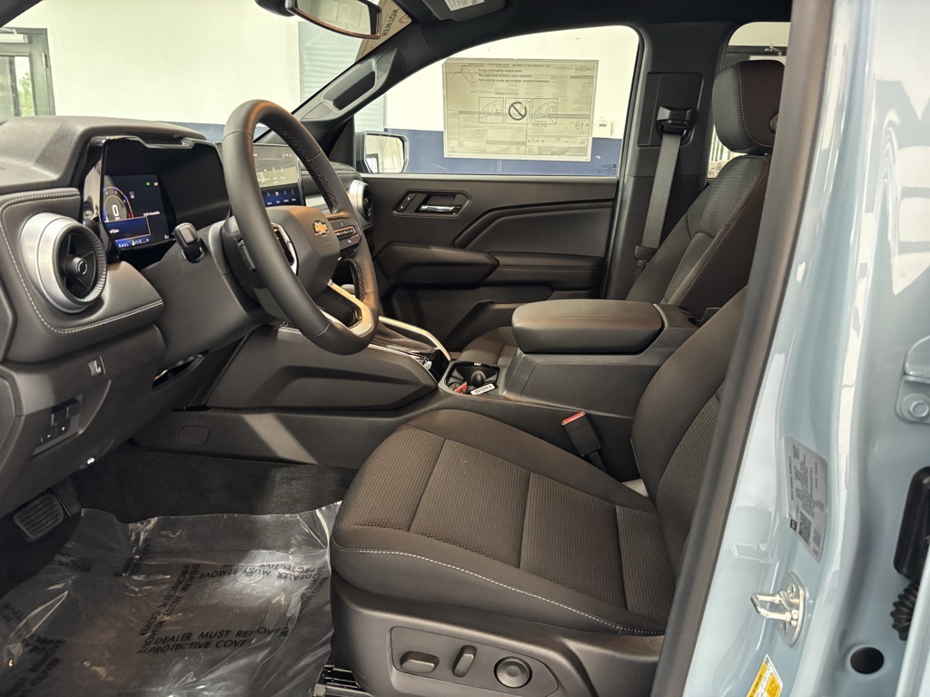 new 2025 Chevrolet Colorado car, priced at $39,924