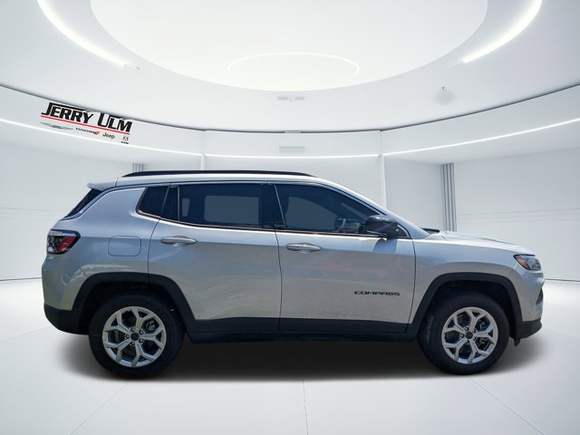 new 2025 Jeep Compass car, priced at $21,760
