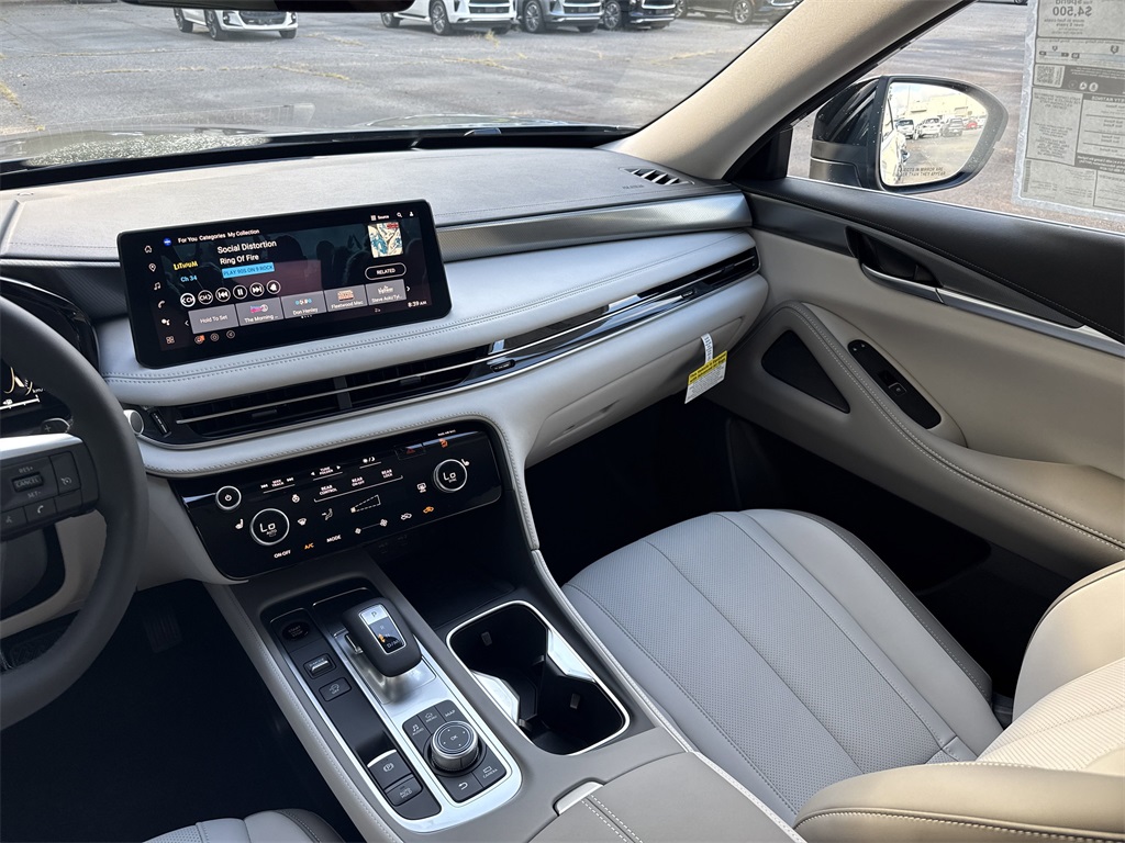 new 2026 INFINITI QX60 car, priced at $53,250