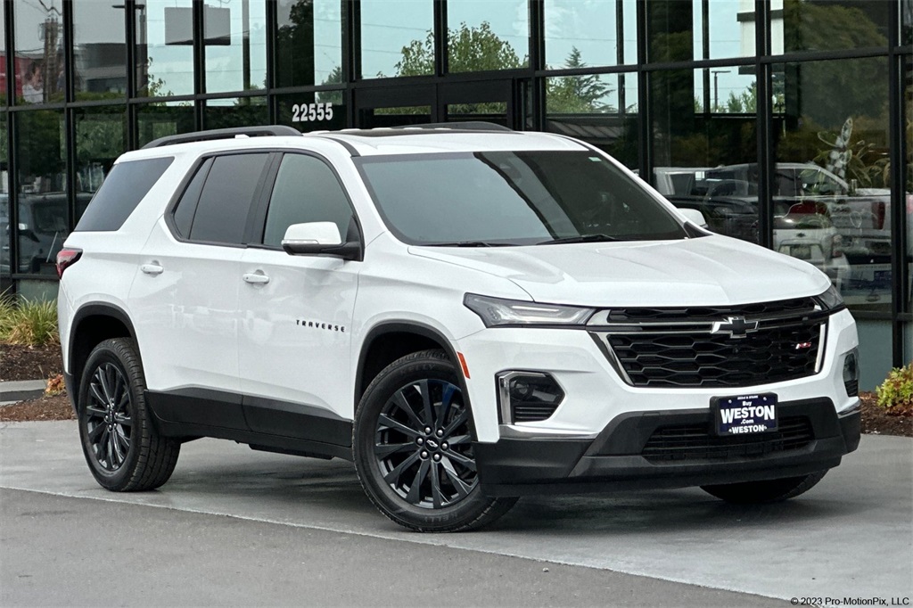used 2022 Chevrolet Traverse car, priced at $39,947