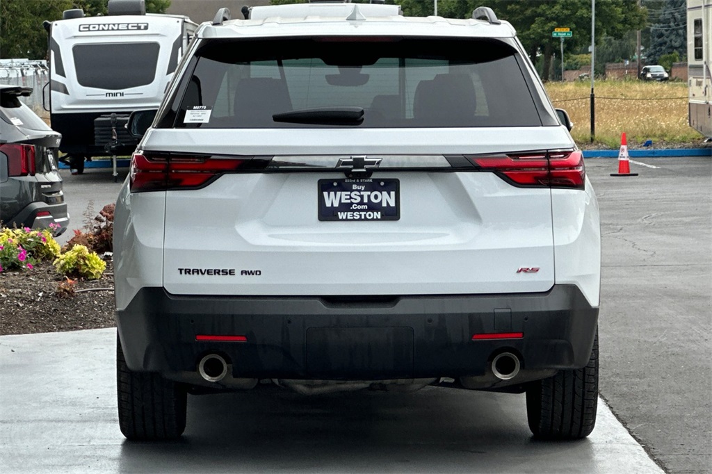 used 2022 Chevrolet Traverse car, priced at $39,947