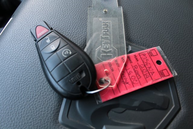 used 2019 Ram 1500 Classic car, priced at $23,000