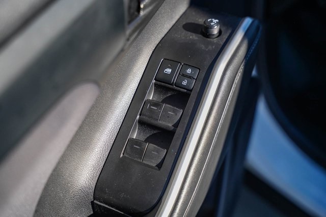 used 2022 Toyota Highlander car, priced at $29,797