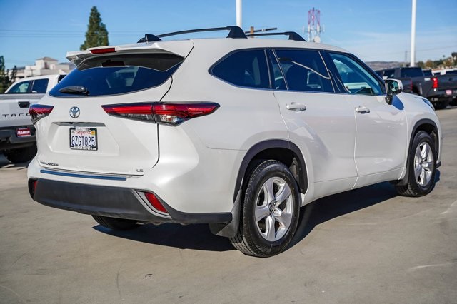 used 2022 Toyota Highlander car, priced at $29,797