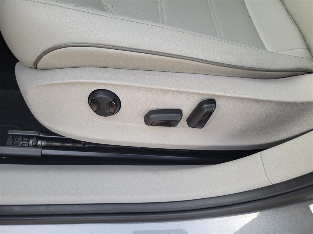 used 2016 Volkswagen Passat car, priced at $13,450