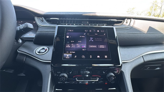 new 2025 Jeep Grand Cherokee L car, priced at $44,034