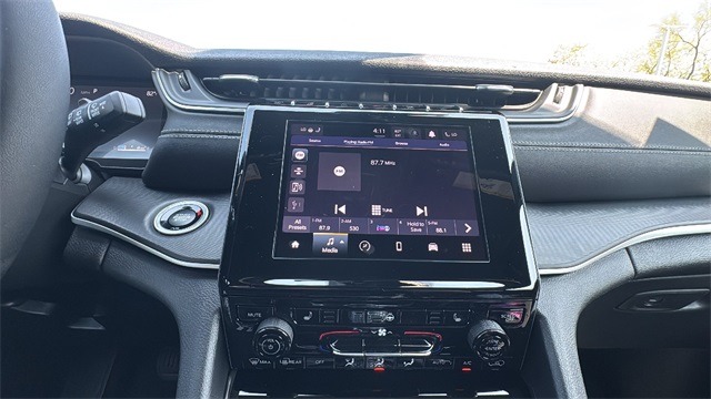 new 2025 Jeep Grand Cherokee L car, priced at $44,034