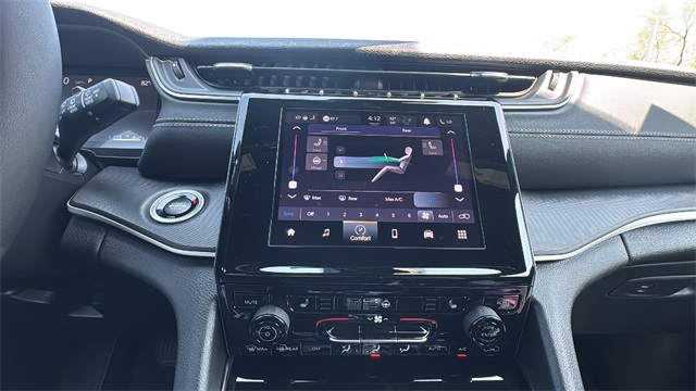 new 2025 Jeep Grand Cherokee L car, priced at $44,034