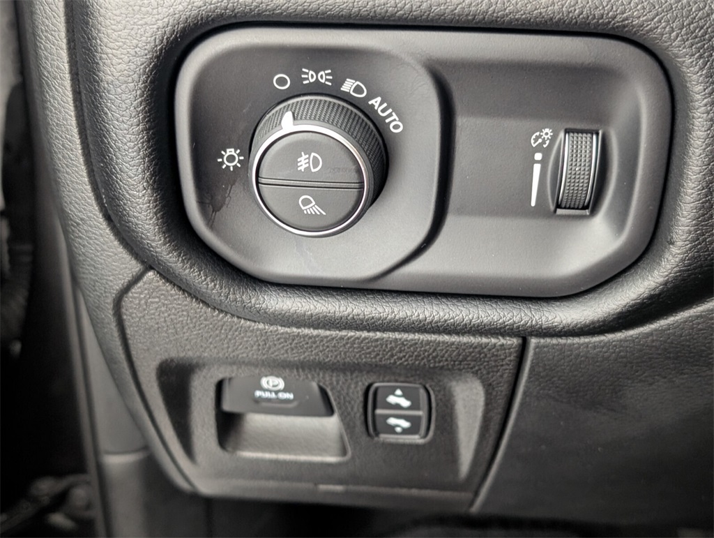 used 2022 Ram 1500 car, priced at $30,000