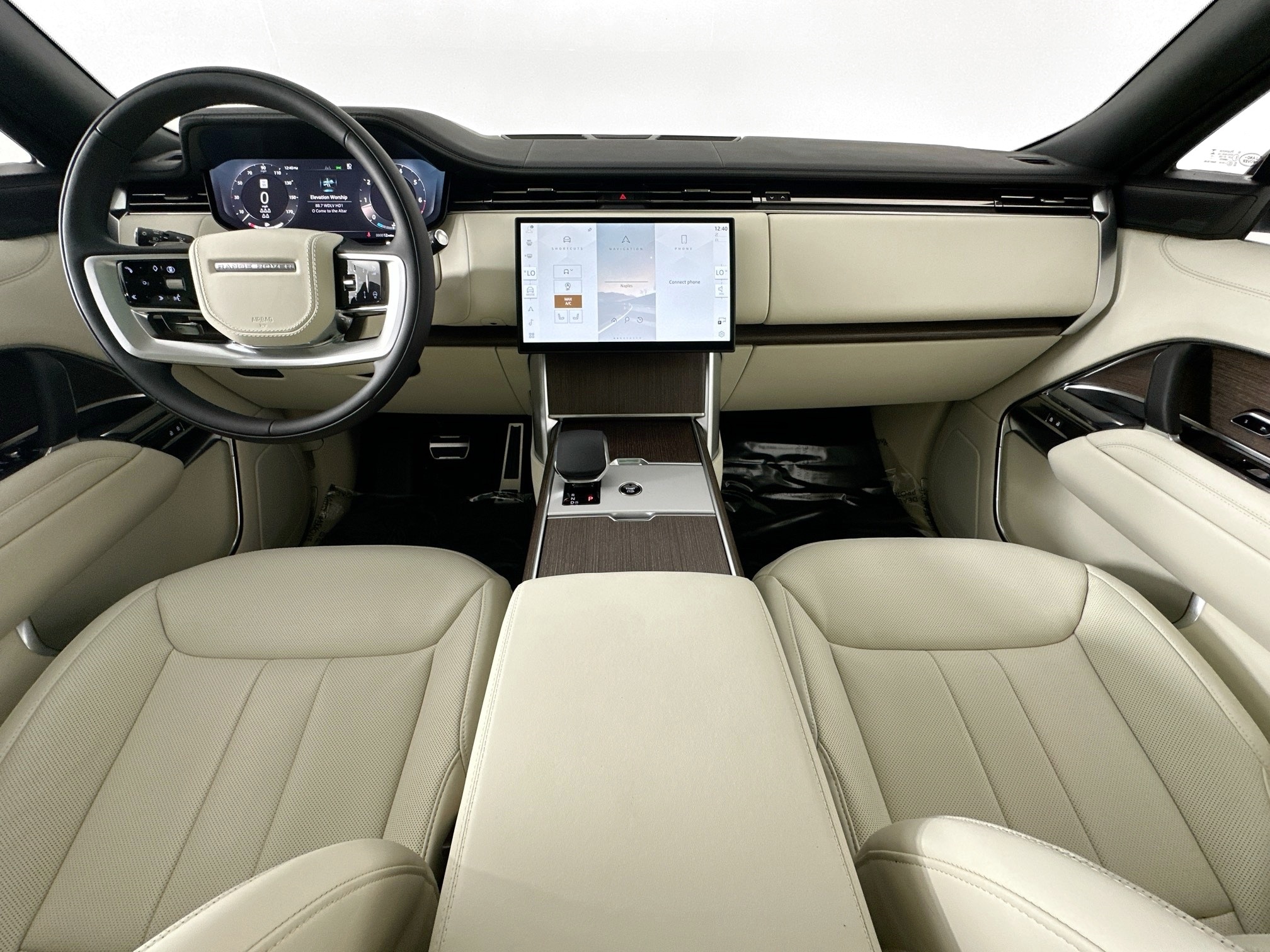 new 2025 Land Rover Range Rover car, priced at $133,915