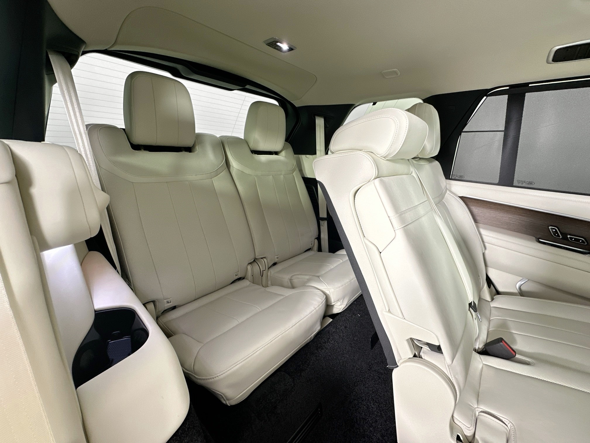 new 2025 Land Rover Range Rover car, priced at $133,915