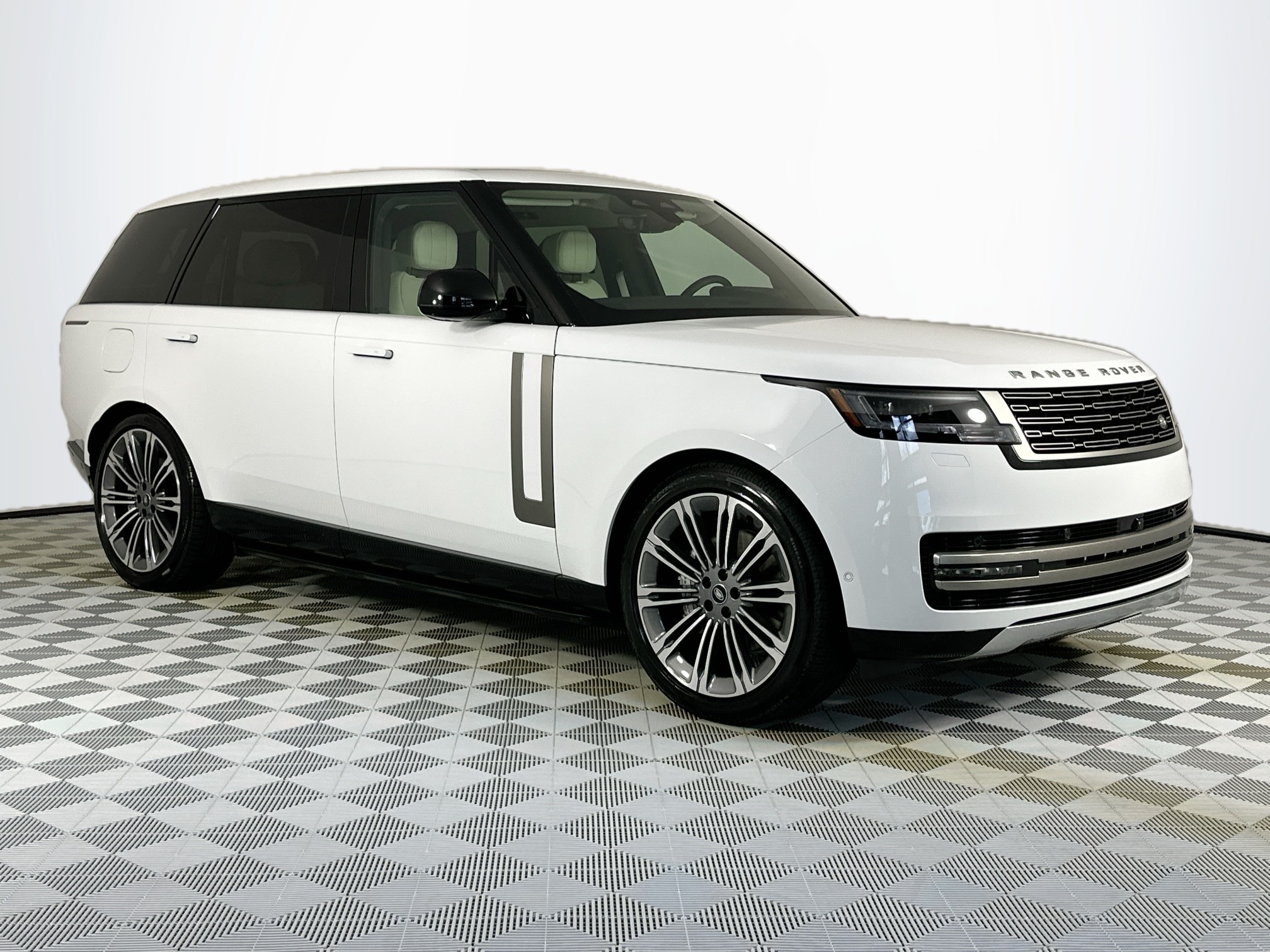 new 2025 Land Rover Range Rover car, priced at $133,915
