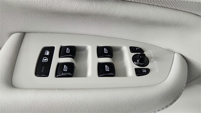 new 2026 Volvo XC90 Plug-In Hybrid car, priced at $85,575