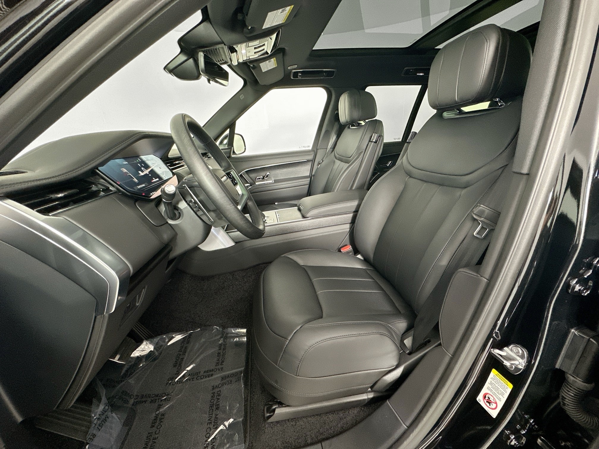 new 2025 Land Rover Range Rover car, priced at $152,065