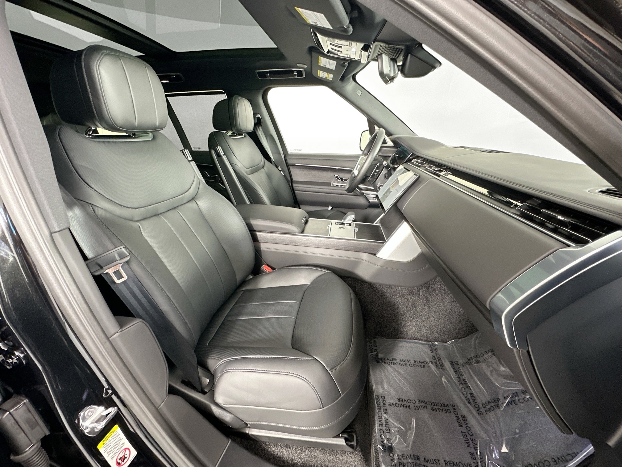 new 2025 Land Rover Range Rover car, priced at $152,065