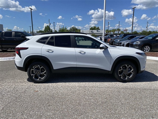 new 2025 Chevrolet Trax car, priced at $25,485
