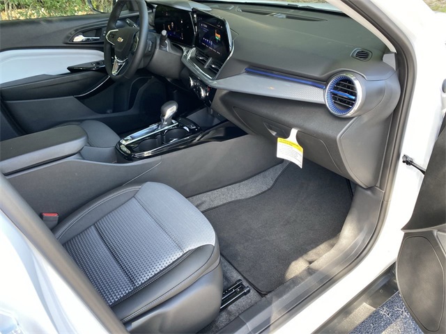 new 2025 Chevrolet Trax car, priced at $25,485