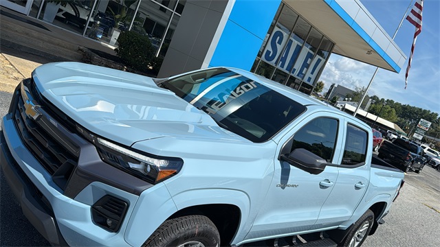 new 2026 Chevrolet Colorado car, priced at $48,070