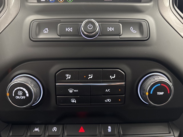 new 2026 Chevrolet Silverado 1500 car, priced at $43,032