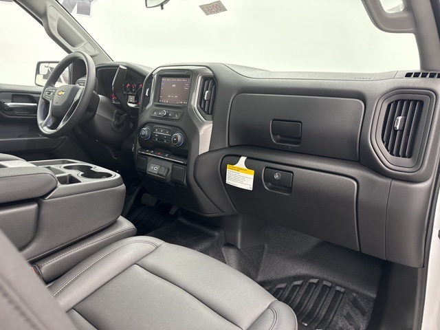 new 2026 Chevrolet Silverado 1500 car, priced at $43,032