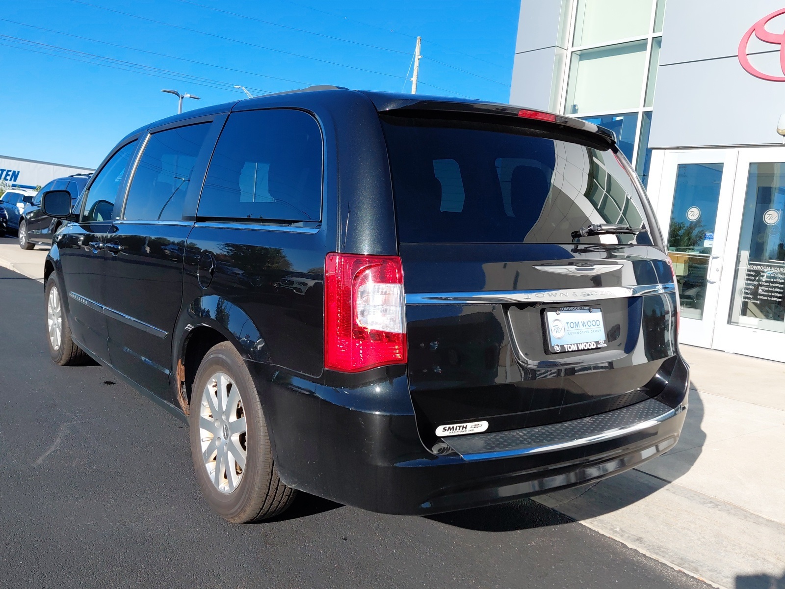 used 2013 Chrysler Town & Country car, priced at $6,565