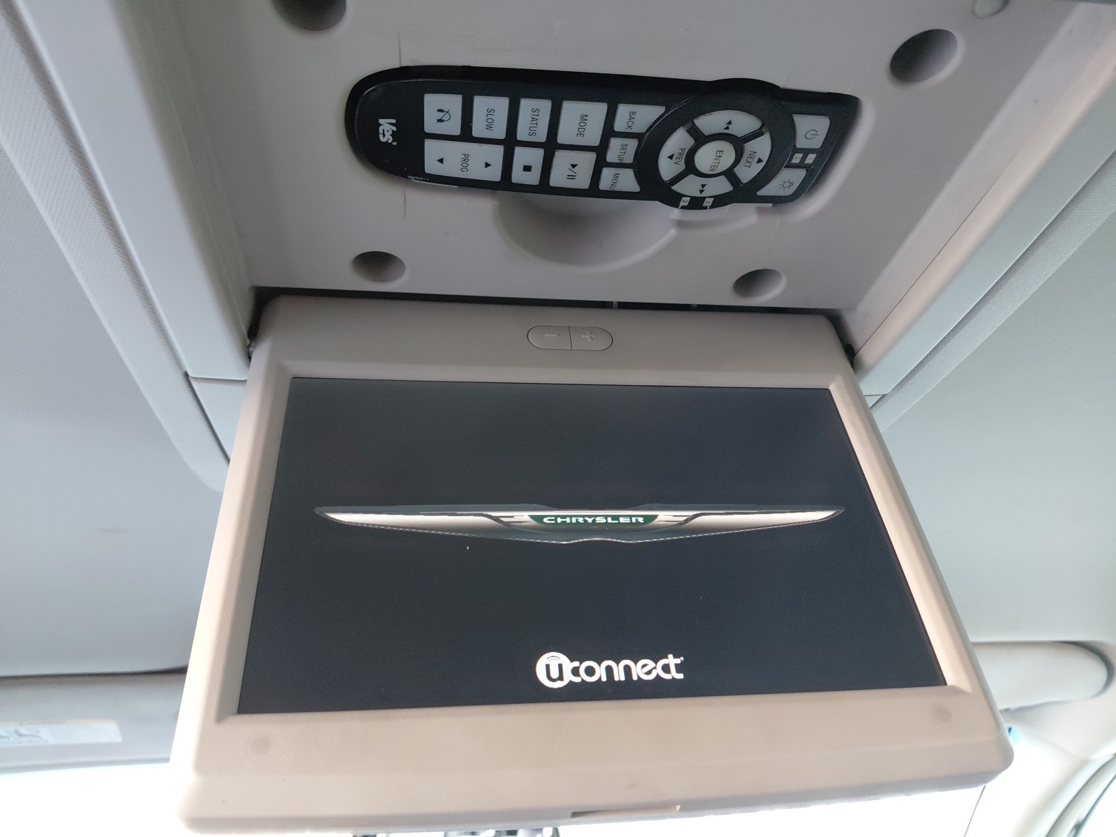 used 2013 Chrysler Town & Country car, priced at $6,565