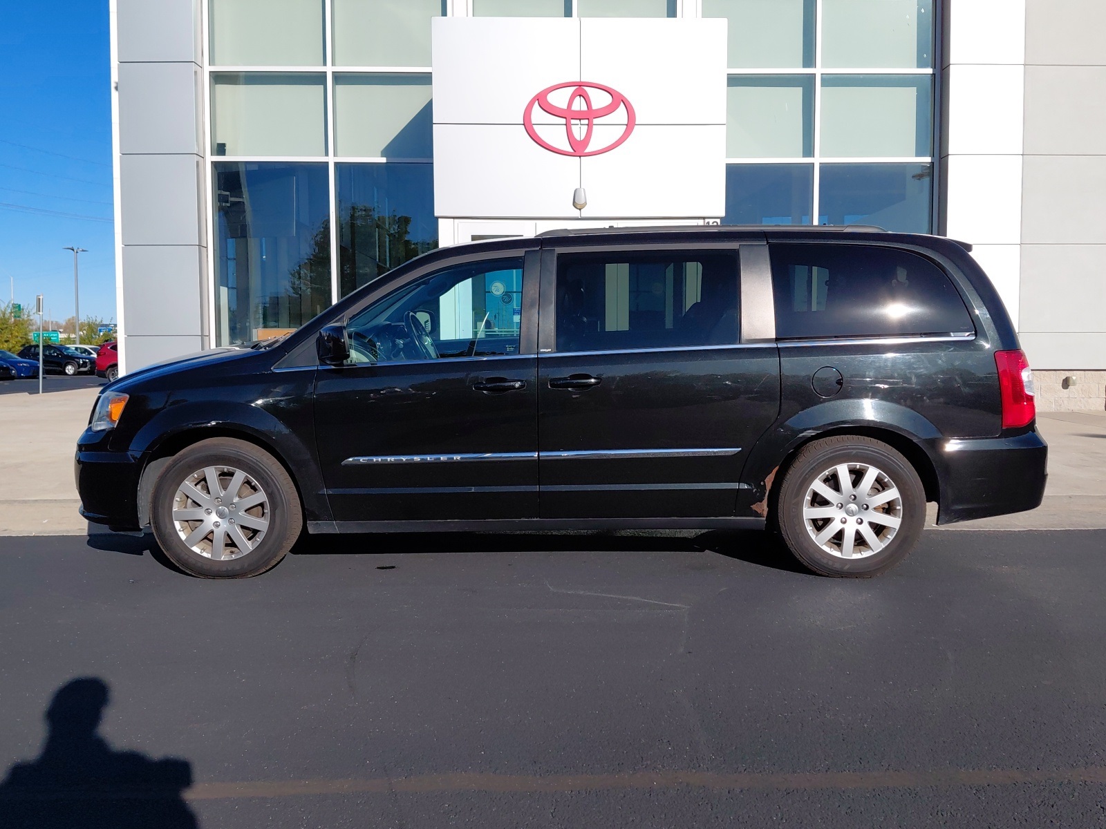 used 2013 Chrysler Town & Country car, priced at $6,565