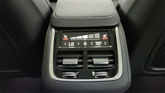 new 2026 Volvo XC90 car, priced at $67,445