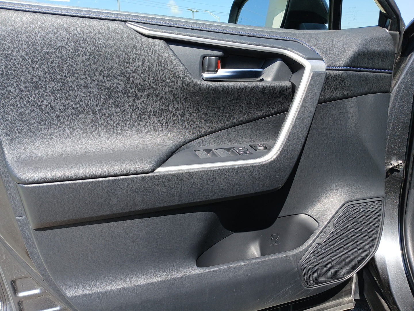 used 2022 Toyota RAV4 Hybrid car, priced at $35,449