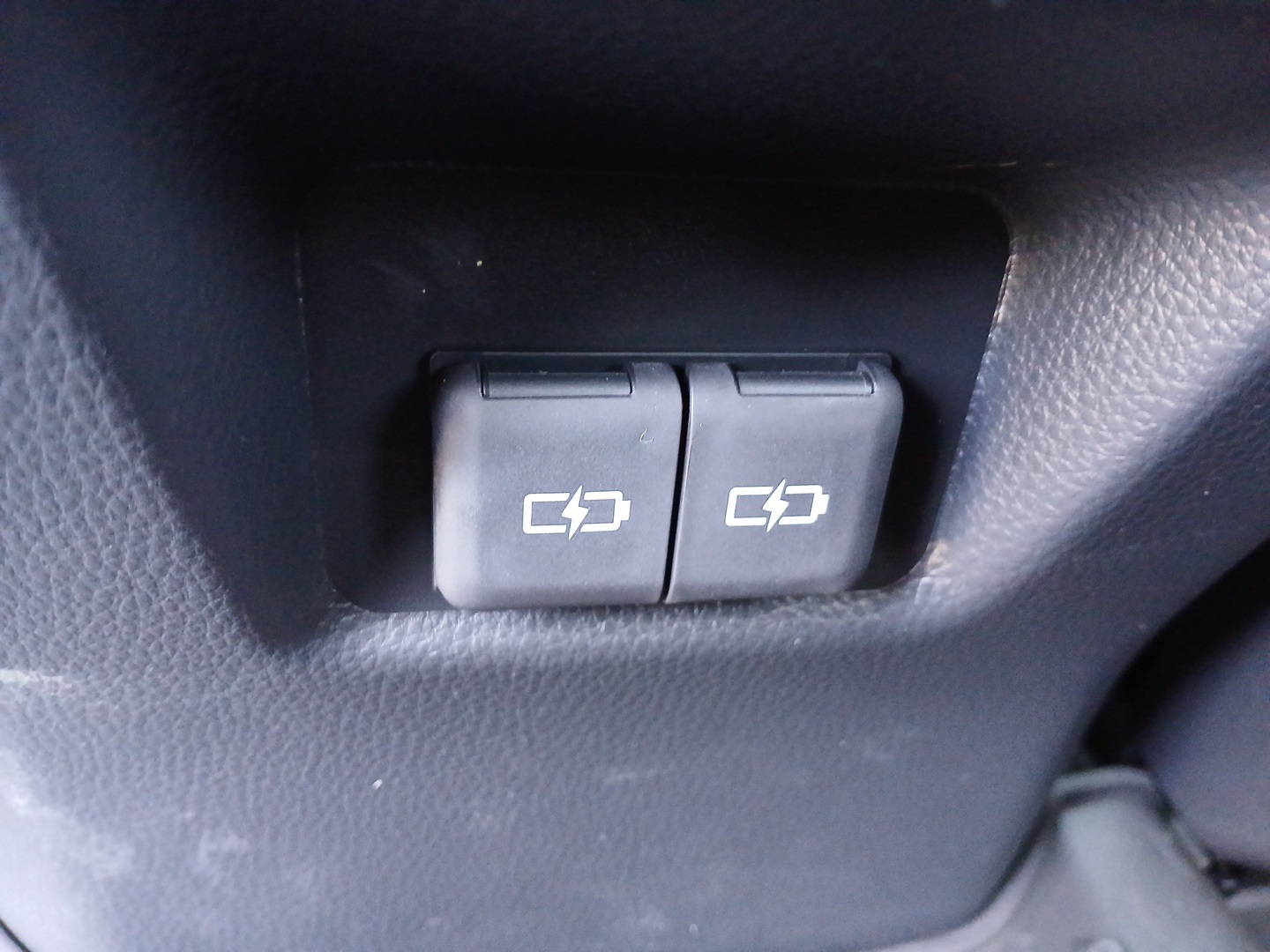 used 2022 Toyota RAV4 Hybrid car, priced at $35,449