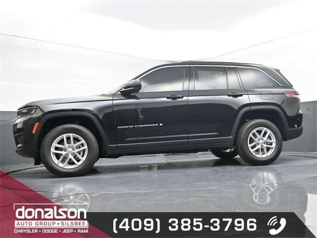 new 2025 Jeep Grand Cherokee car, priced at $40,230
