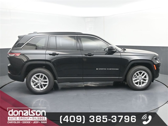 new 2025 Jeep Grand Cherokee car, priced at $40,230