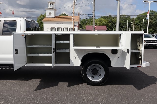 new 2025 Ford F-550SD car, priced at $95,230