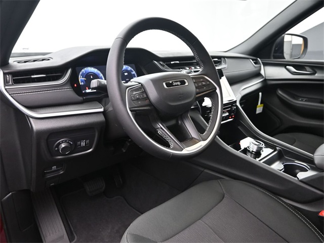 new 2025 Jeep Grand Cherokee L car, priced at $41,625