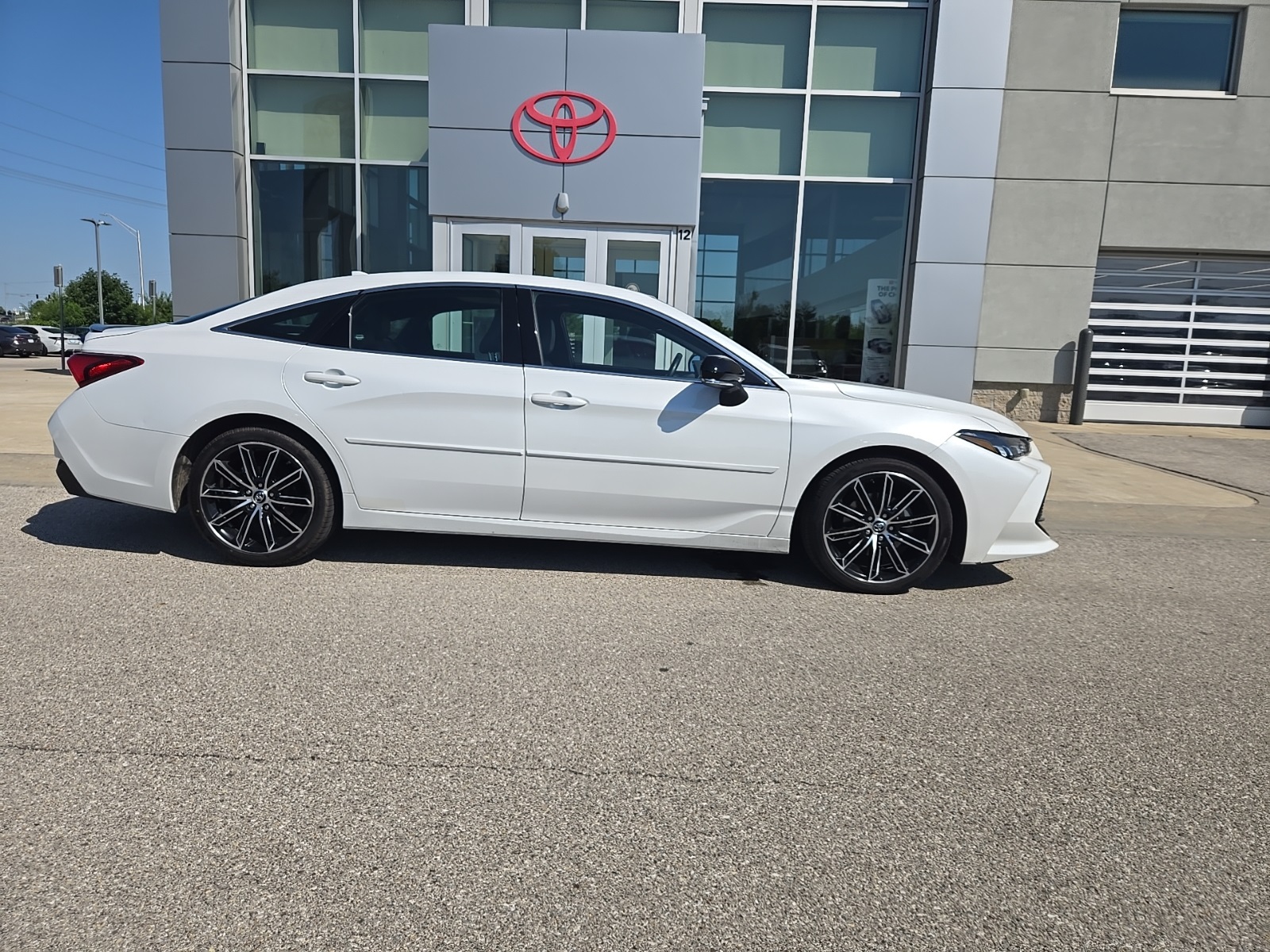 used 2019 Toyota Avalon car, priced at $23,763