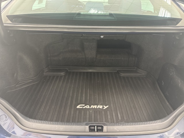 used 2017 Toyota Camry Hybrid car, priced at $15,988