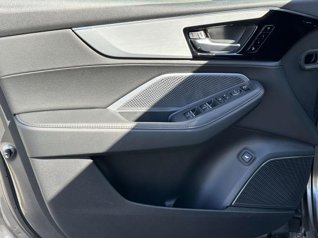 new 2025 Acura MDX car, priced at $70,250