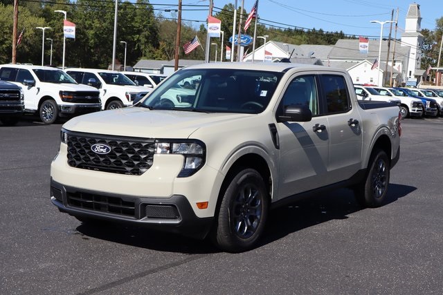 new 2025 Ford Maverick car, priced at $32,651