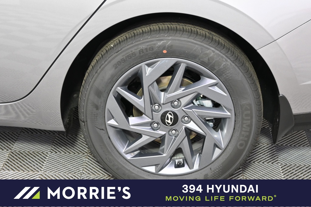 new 2025 Hyundai Elantra Hybrid car, priced at $24,535