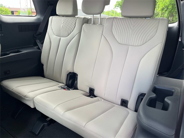 new 2025 Hyundai Palisade car, priced at $52,875