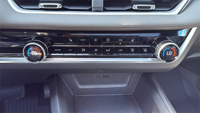 new 2026 Chevrolet Equinox car, priced at $36,840