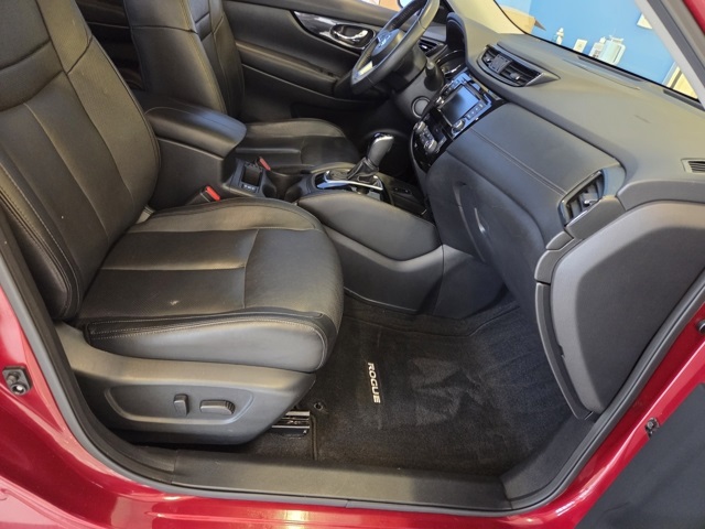 used 2020 Nissan Rogue car, priced at $20,577