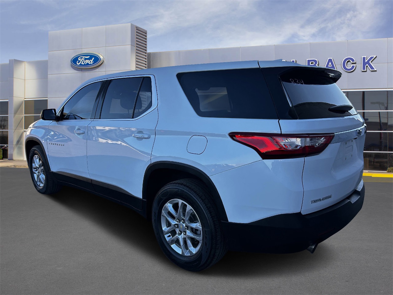 used 2020 Chevrolet Traverse car, priced at $16,476