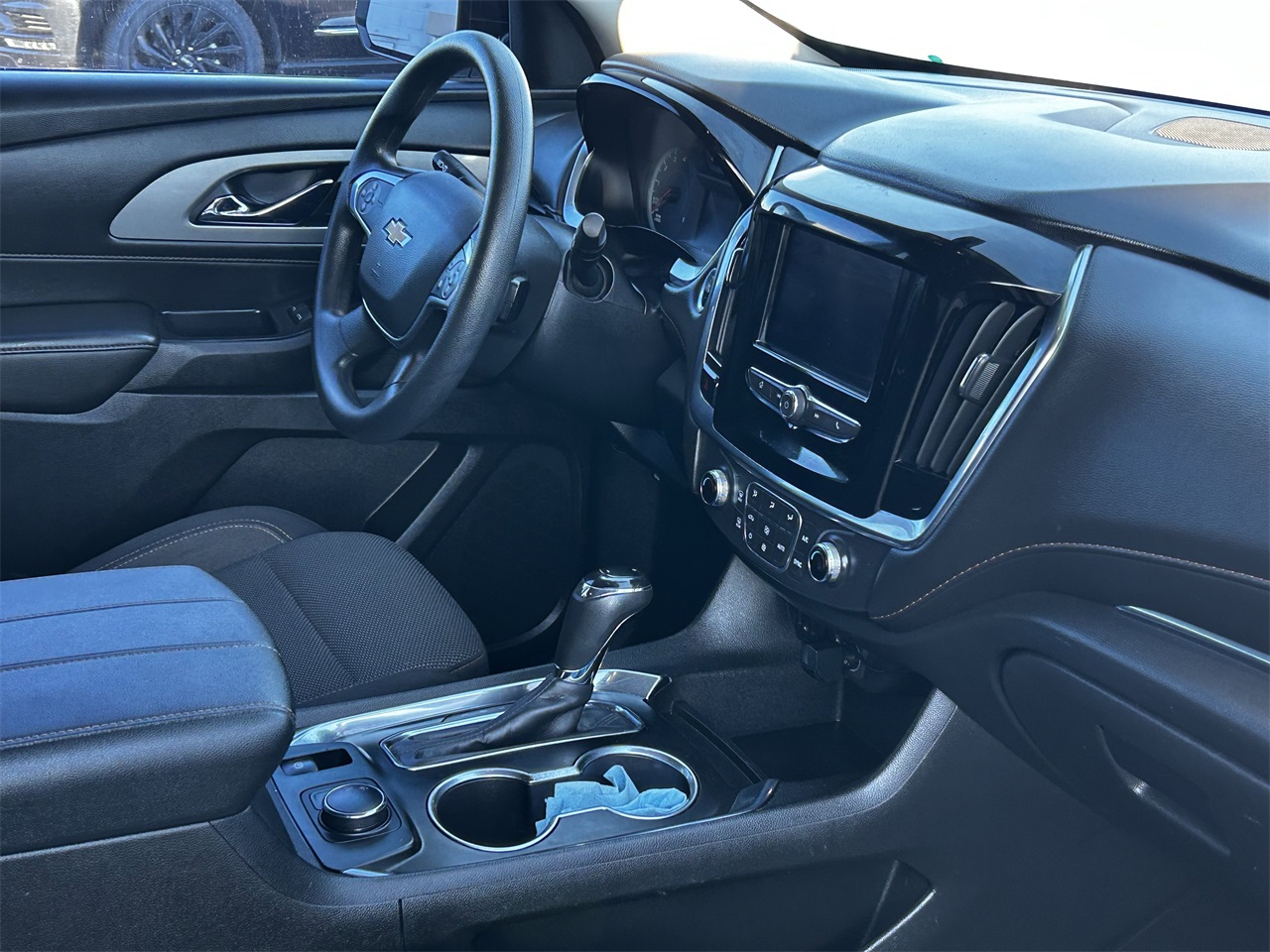 used 2020 Chevrolet Traverse car, priced at $16,476