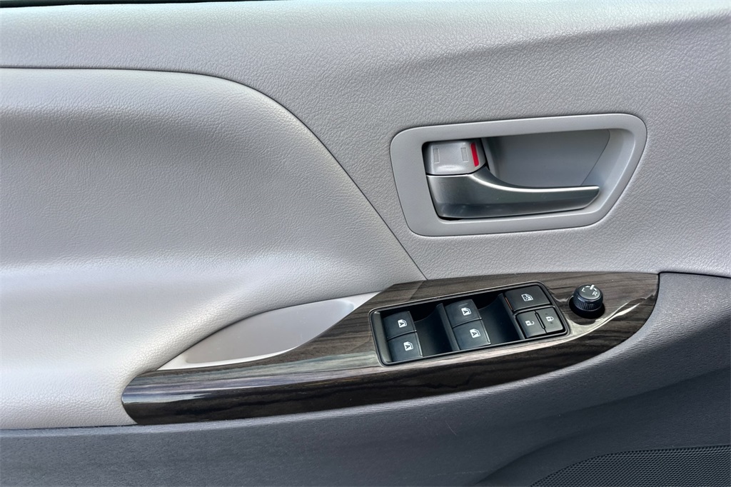 used 2020 Toyota Sienna car, priced at $32,989