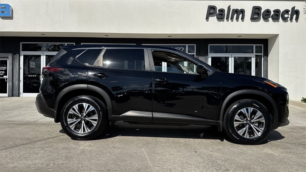 used 2022 Nissan Rogue car, priced at $15,991