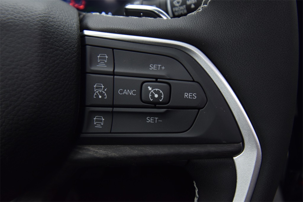new 2025 Jeep Grand Cherokee car, priced at $55,775